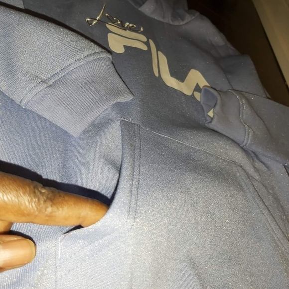 💢SOLD💢FILA Scarlette Sparkle Sweatshirt - Picture 6 of 8